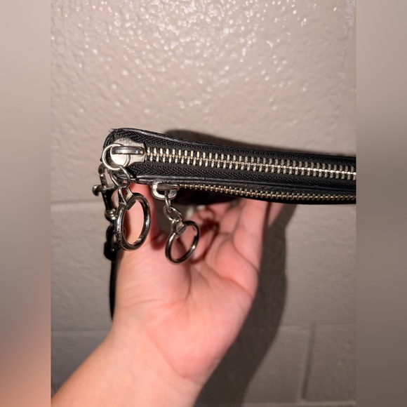 Coach Poppy Leather Crossbody 🖤 - Picture 8 of 10